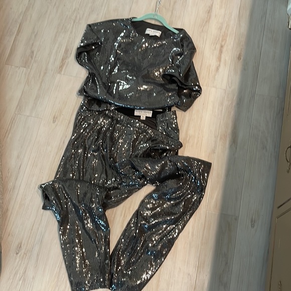 Rubin Singer Studio All-Over Sequin Top and dress pants. Pants have a side zip. - Picture 11 of 16